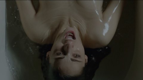 Miriam Leone - Sexy Scenes in Thou Shalt Not Kill s01e01 (2015)