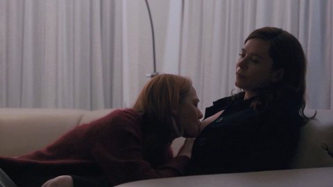 Anna Friel, Louisa Krause - Sexy Scenes in The Girlfriend Experience s02e09 (2017)