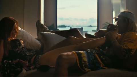 Isla Fisher - Sexy Scenes in The Beach Bum (2019)
