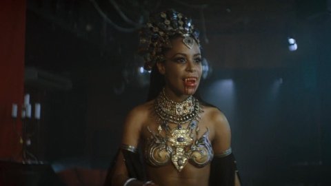 Aaliyah - Sexy Scenes in Queen of the Damned (2002)