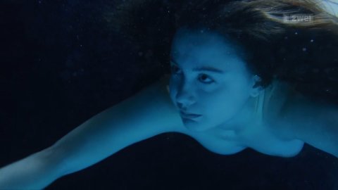 Annina Walt - Sexy Scenes in Eva (2018)